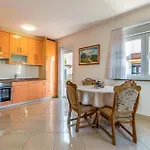 Cozy In Appartement Medulin