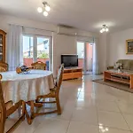 Appartement Cozy In *